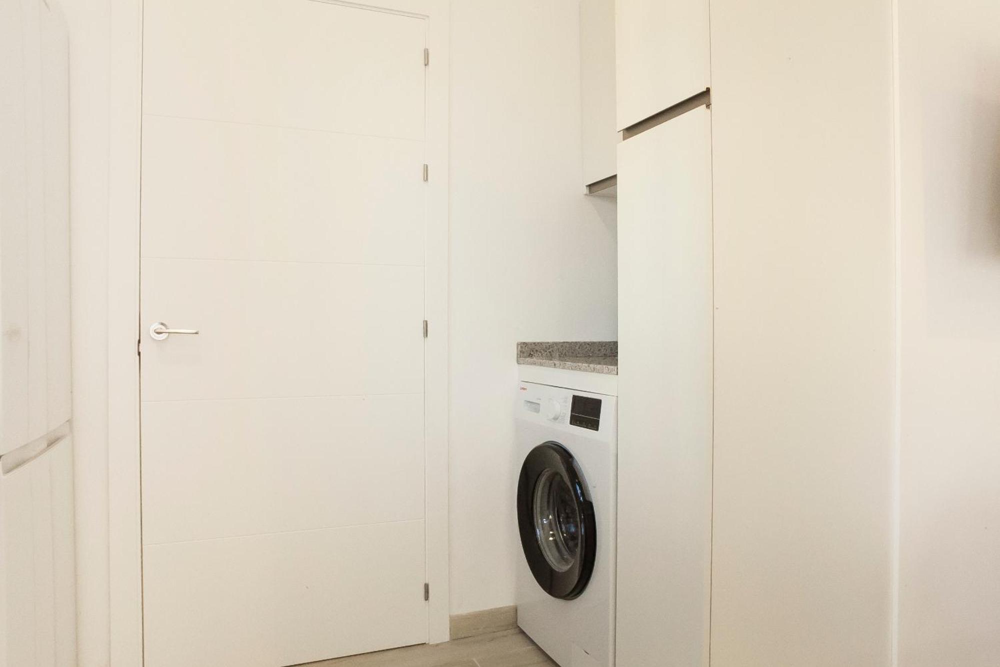 Apartamentos Rg Hospital Valme Севілья Екстер'єр фото