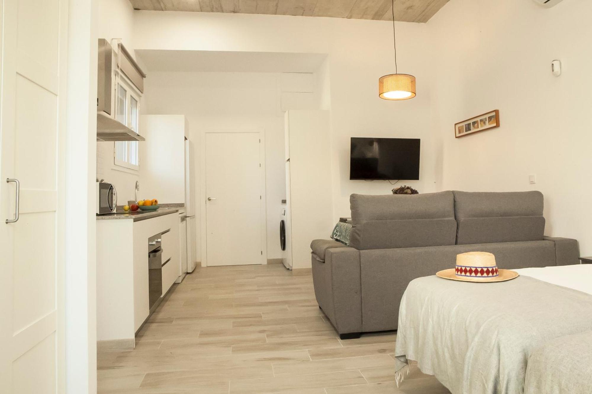 Apartamentos Rg Hospital Valme Севілья Екстер'єр фото