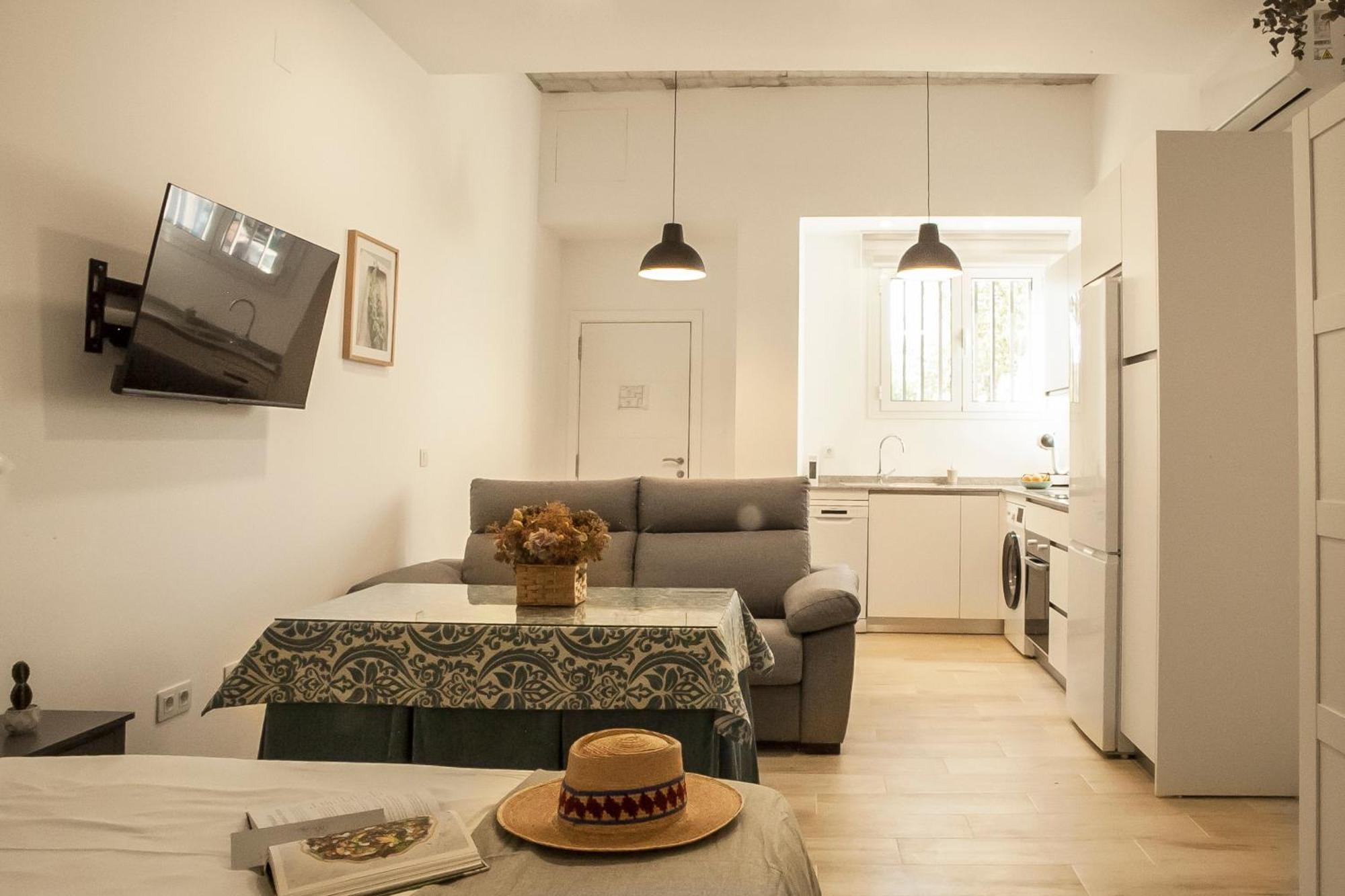 Apartamentos Rg Hospital Valme Севілья Екстер'єр фото