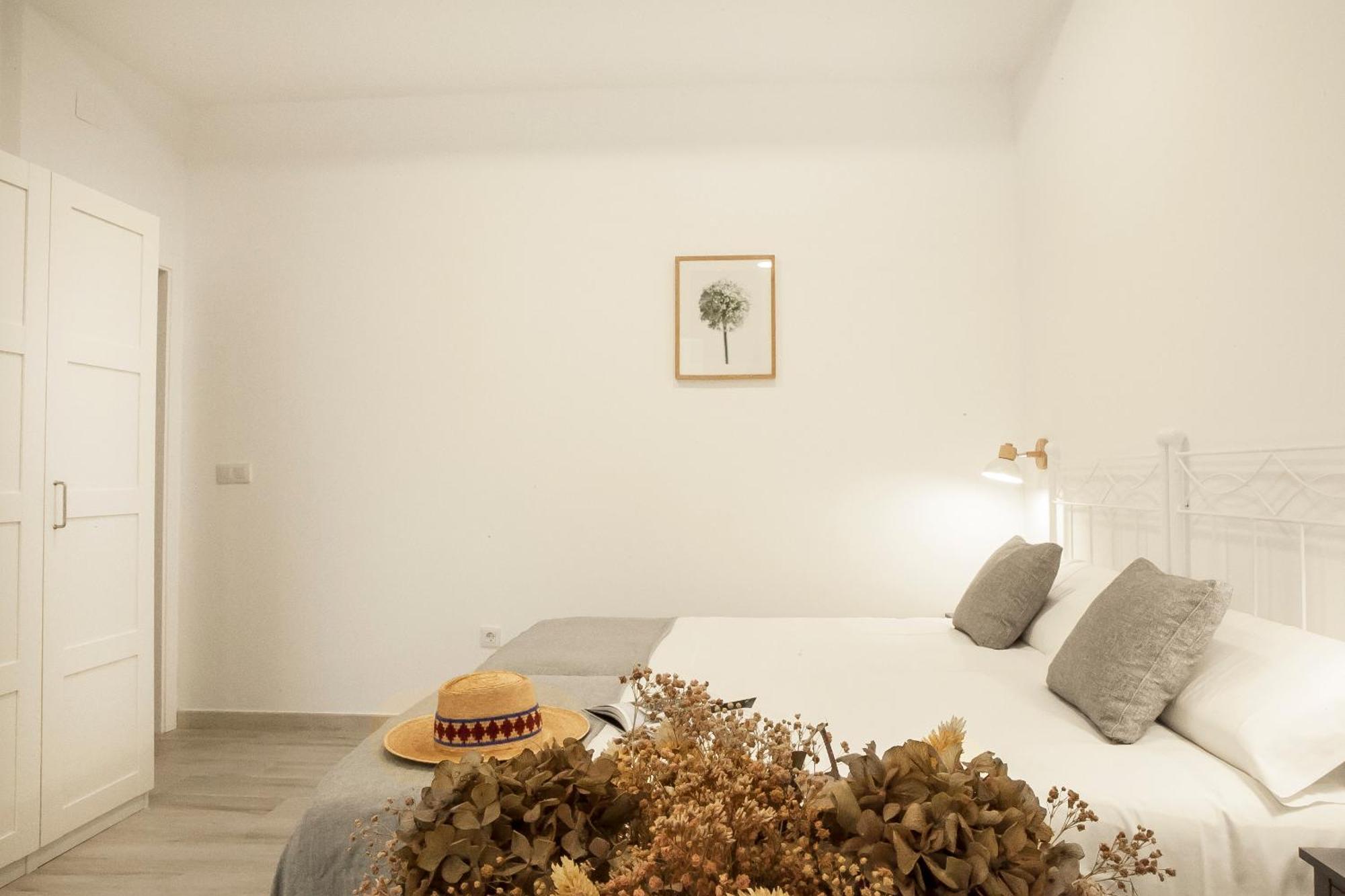 Apartamentos Rg Hospital Valme Севілья Екстер'єр фото