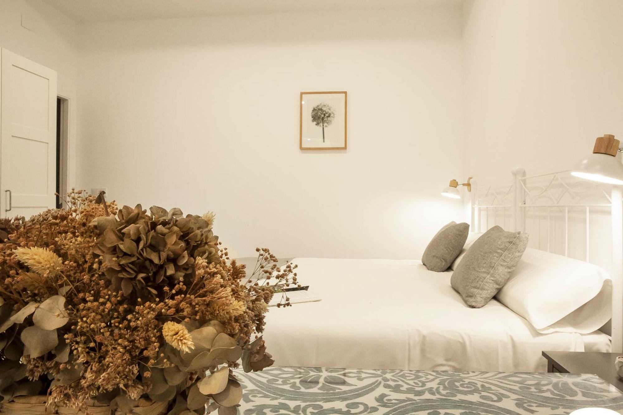 Apartamentos Rg Hospital Valme Севілья Екстер'єр фото